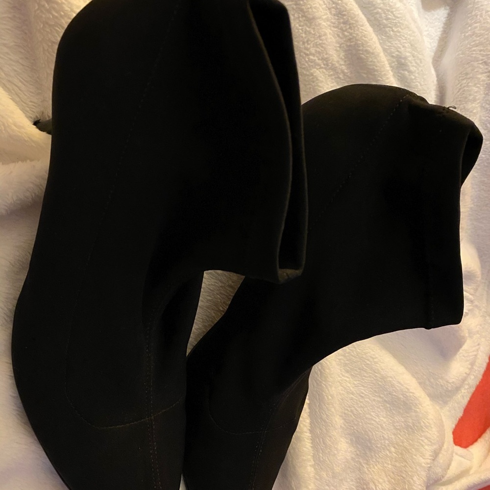 Ferragamo booties/SALE ‼️❗️